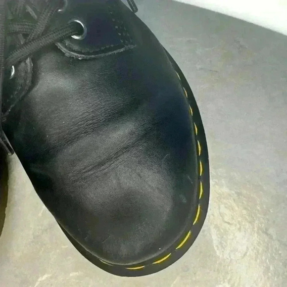 Doc Dr. Martens Crazy Horse Black Leather M8/W9 - Picture 3 of 16